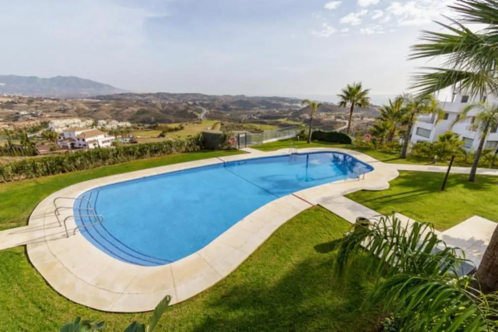 Los Cortijos - Golf & Sea - Ct 130 مالقة